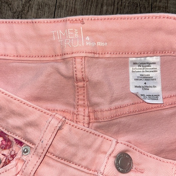 Time and Tru Women's High Rise Denim Shorts - Picture 5 of 9